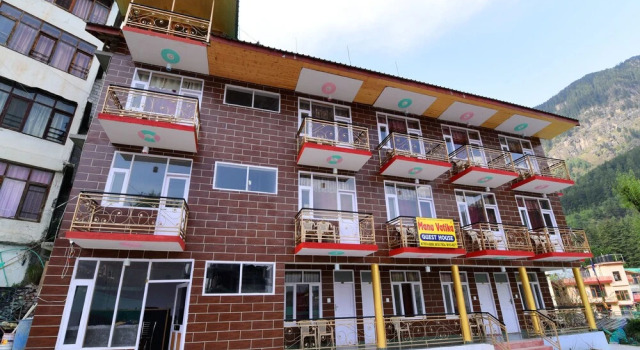 OYO 13836 Hotel Manu Vatika