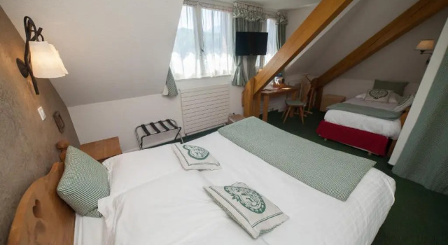 Трёхместный номер Standard Hôtel des Princes, Chambéry Centre