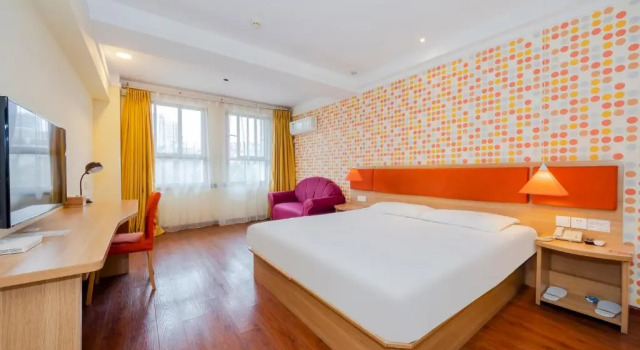 Номер Business Home Inn Chongqing Lianglukou Station