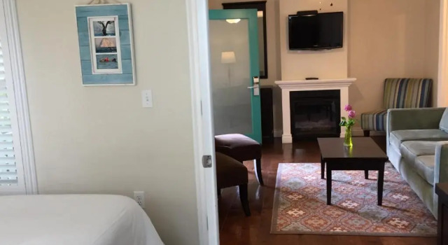 Люкс Deluxe Beach Bungalow Inn and Suites