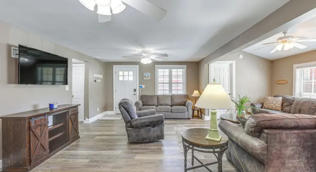 Steps to Shore: Newly Renovated Dewey Beach Home!, Забронировать Дом для отпуска Коттеджи Philadelphia Metropolitan Area, Коттедж