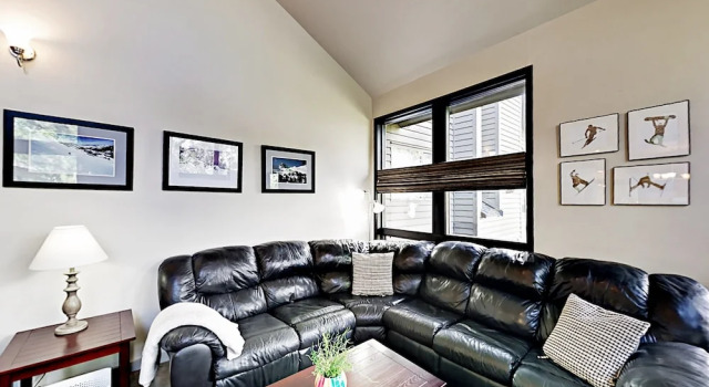 4BR 4BA Rustic Mountain Condo Park City by RedAwning