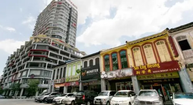Jomstay Octagon Suite 1, Rezerwuj Hotel Hotele w Ipoh z basenem, w pobliżu Ipoh Parade, Basen