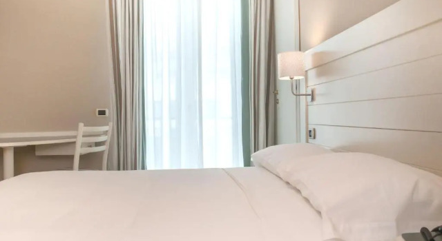 Номер Classic Astoria Hotel