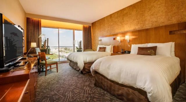 Четырёхместный номер Standard Miyako Hybrid Hotel Torrance