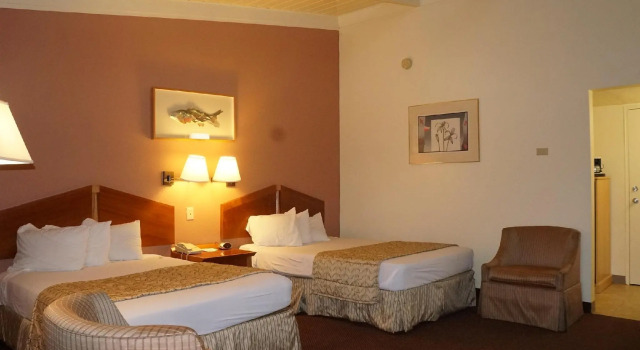 Четырёхместный номер Standard Americas Best Value Inn & Suites Oroville