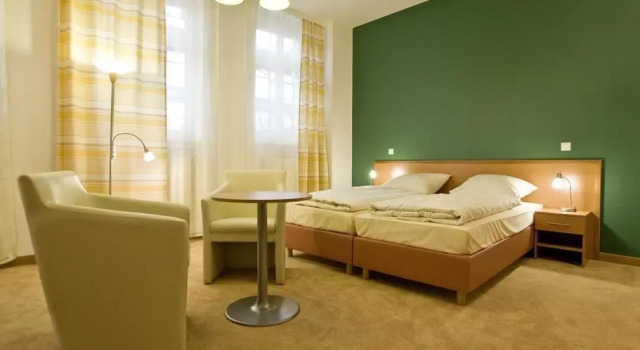 Одноместный номер Superior Hotel Bayrischer Hof
