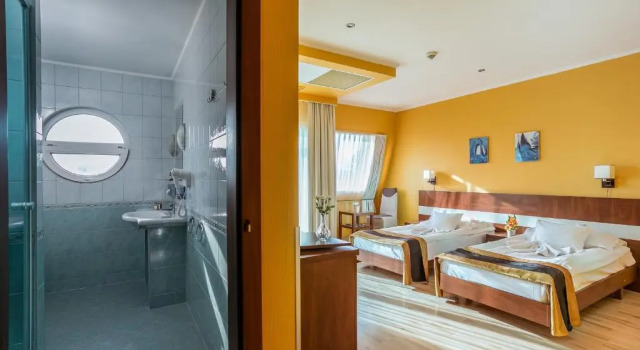 Номер Standard Holiday Beach Budapest Hotel