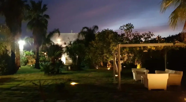 Коттедж с 5 комнатами Masseria Boezio Ostuni Mare