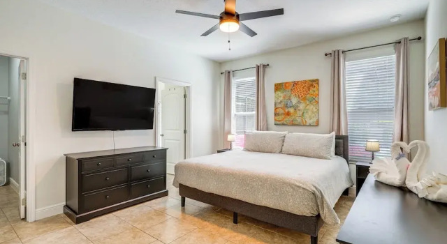 10 Mi to Wdw: Family Home w/ Game Room & Pool!