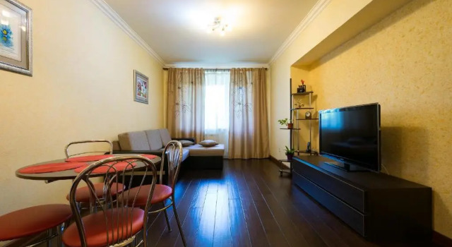 Nadezhda Apartments in touristic area, on the Dostyk avenue 89, Забронировать Апартаменты/квартира Апартаменты Алматы, рядом с Центральный государственный музей Республики Казахстан, Апартаменты/квартира
