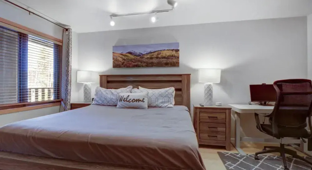 Номер Standard 107 Woodbridge 2 Bedroom Condo by RedAwning