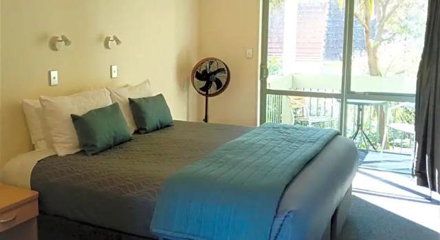 Номер Standard с балконом La Rochelle Motel