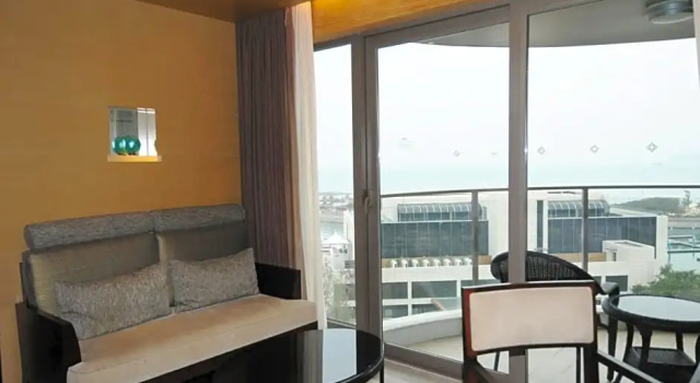 Двухместный номер Deluxe с видом на море Shenzhen Dameisha Kingkey Palace Hotel