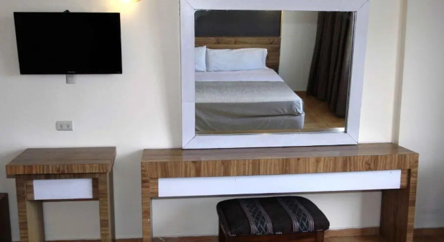 Четырёхместный люкс Hotel Universo
