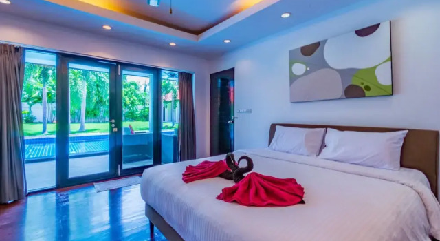 5 BR Pool Villa In Great Location - CV5