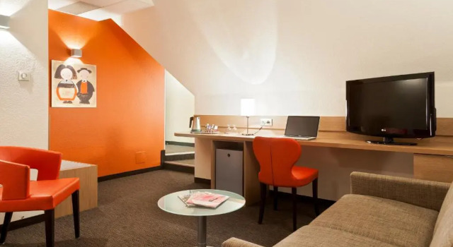 Двухместный семейный номер Standard Kyriad Hotel Strasbourg Lingolsheim