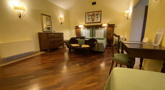 Номер Deluxe с видом на бассейн Relais Abbazia Santa Anastasia Resort & Winery
