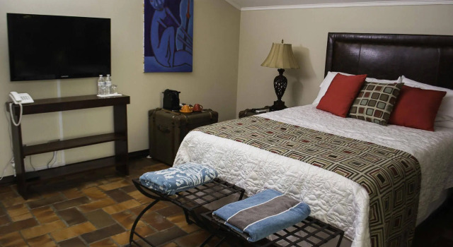 Hotel Boutique Villa Toscana, Buchen Sie Boutique Hotels in Atenas mit Pool, Schwimmbad