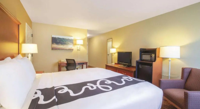 Номер Standard La Quinta by Wyndham Bentonville