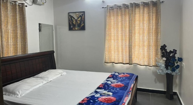 Premium 2BHK• Clean & Central • Walk to IT Hub