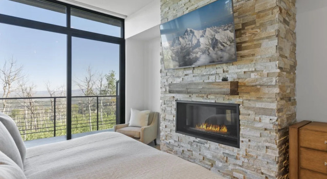 One Empire Pass Lodge at Deer Valley Resort - Three Bedroom Residence #504 3 Condo