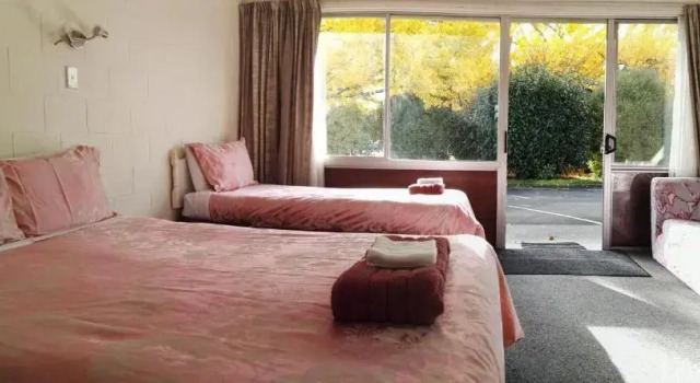 Студия Deluxe Cambrian Lodge Motel