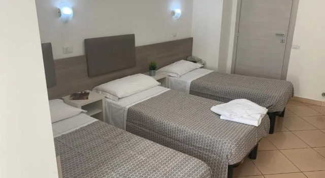 Трёхместный номер Standard Hotel Siro