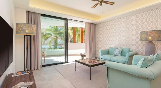 Exclusive Apartment in Estepona Center Infinity