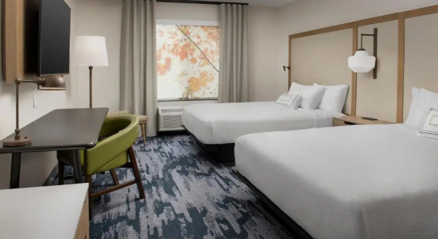 Четырёхместный номер Standard Fairfield by Marriott Inn & Suites Aberdeen