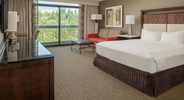 Hilton Bellevue, Rezervați Hotel Bellevue Washington (state)