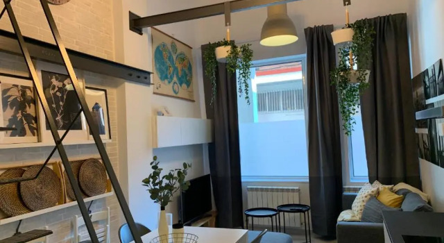 La Casa de Alejandro AT-47-44, Забронировать Отель Вальядолид Valladolid Province, рядом с Церковь Пенитенсиаль-де-ла-Вера-Крус