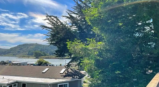 Номер Deluxe Jenner Inn
