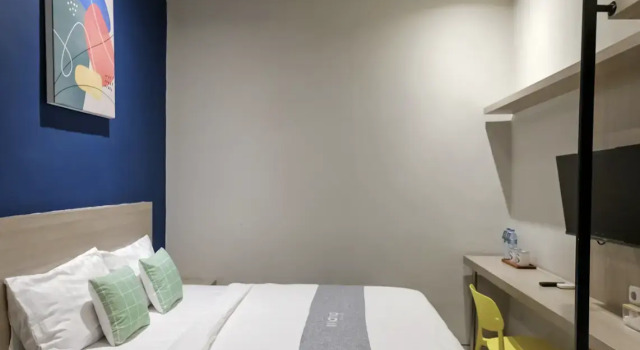 Superior room Mono Coliving Kencana, Surabaya