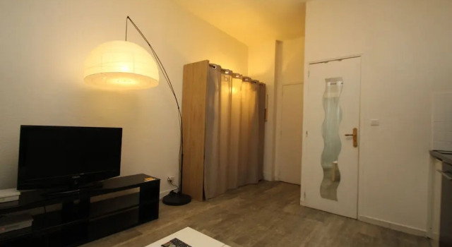 Studio avec cour extérieure