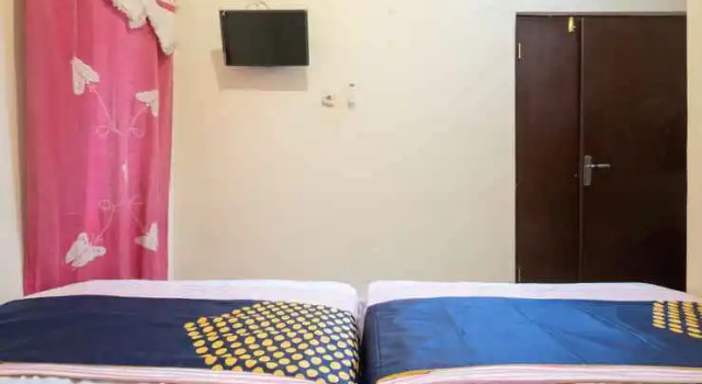SPOT ON 2419 Rumah Nugraha Hotel Syariah, Book Hotel Umbulharjo 