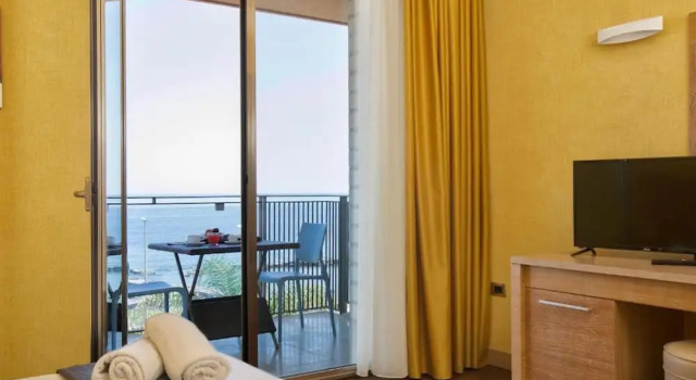 Номер Superior Grand Hotel Yachting Palace