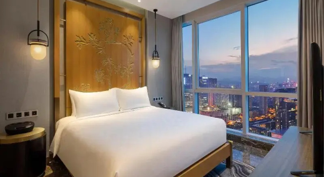 Трёхместный номер Premium InterContinental Haikou Seaview by IHG