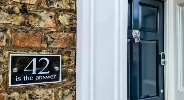 Коттедж 42 is the Answer- Stunning York townhouse appearing on TV Holiday Home Show