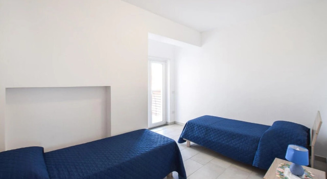 Nice Apartment in Nicotera Marina With Wifi and 2 Bedrooms, Varaa Huoneisto Nicotera Calabria