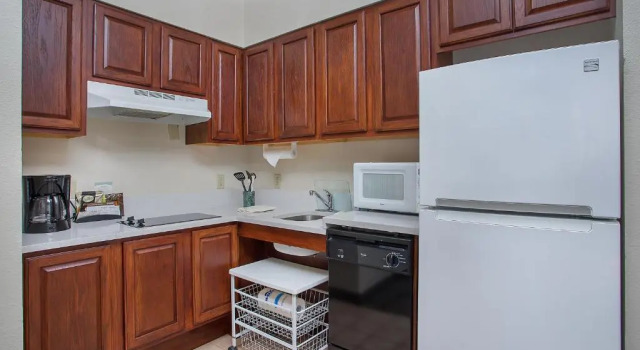 Двухместный номер Standard Staybridge Suites Chattanooga Downtown - Convention Center by IHG