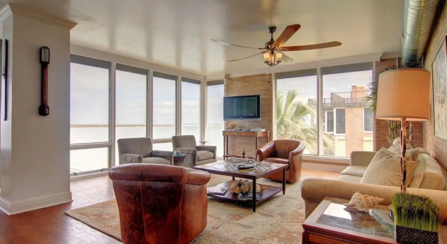Channelview 211 2 Bedrooms 2 Bathrooms Condo