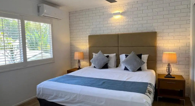 Апартаменты Lychee Tree Holiday Apartments