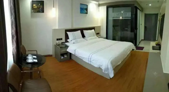 Lang De Yue Hotel, Book Hotel Lingshan Guangxi
