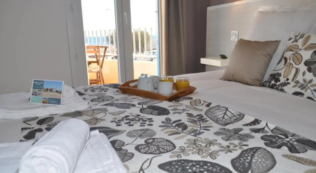Deniz manzaralı Balkonlu Standart çift kişilik oda Hôtel de la Mer