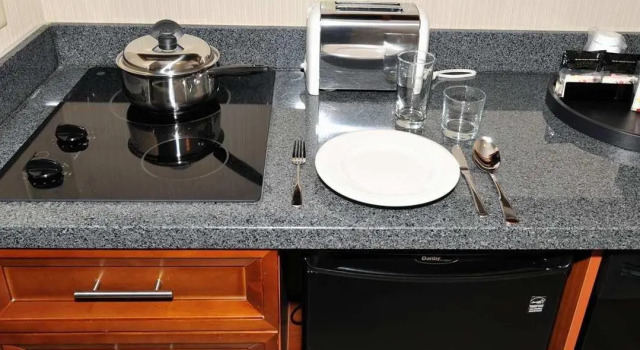 Полулюкс Hampton Inn & Suites by Hilton Brantford
