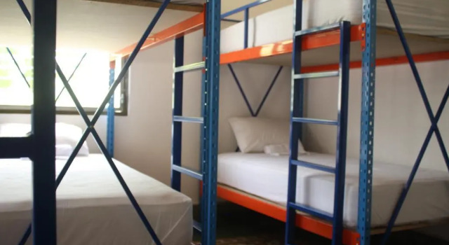 La Madrugada Hostel, Rezervovat Hostel Hotely v Cortés s parkováním, Parkování