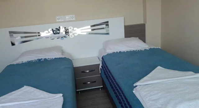 Кровать в общем номере (мужской номер) Bellamaritimo Hotel
