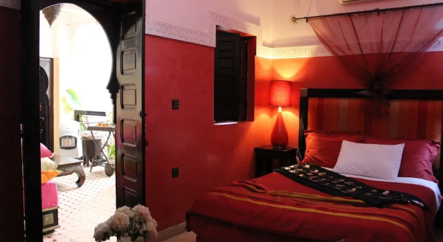 Camera Standard Riad Eloise