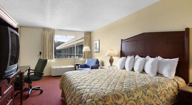 Двухместный номер Standard Days Inn Gateway